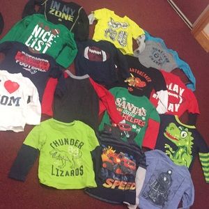 2T lot of long sleeve shirts !